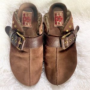 Lucky brand fur lined slip on clogs